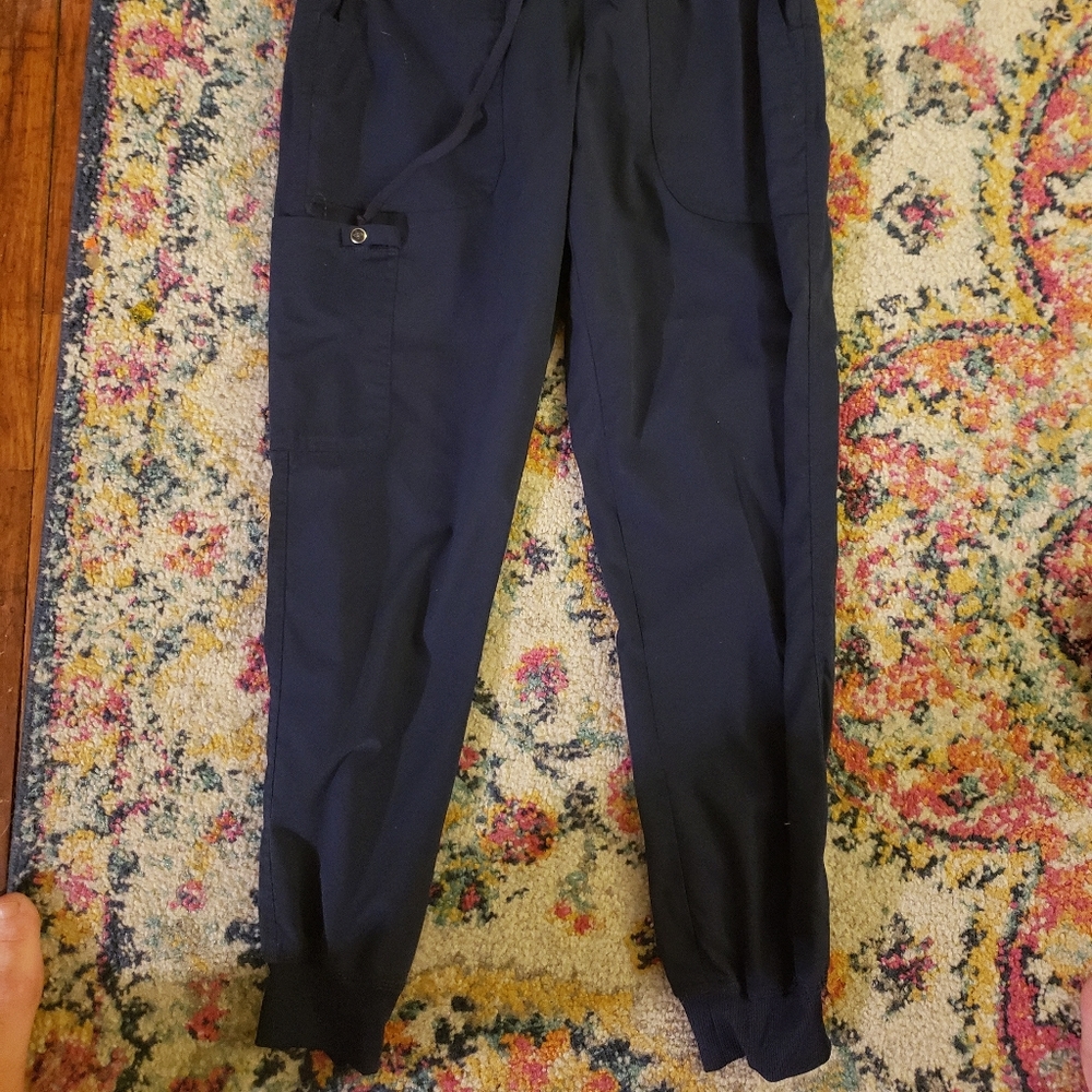 Scrub joggers